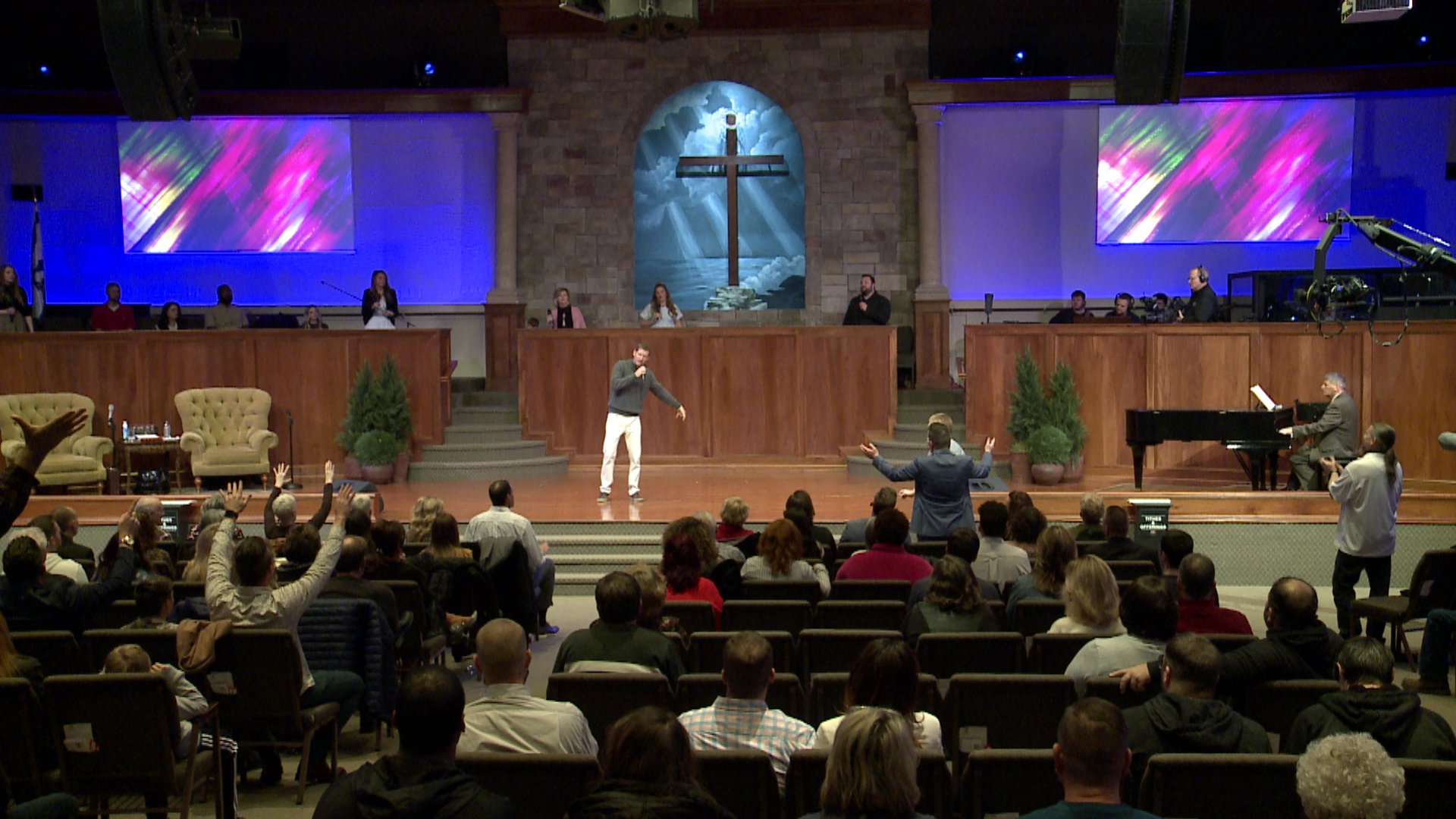 Pastor Tommy Bates on Livestream