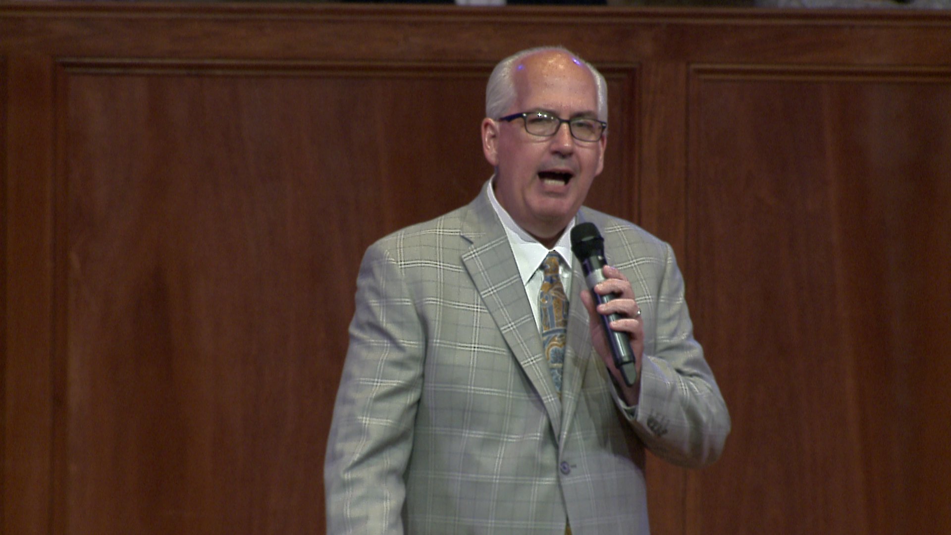 Pastor Tommy Bates on Livestream