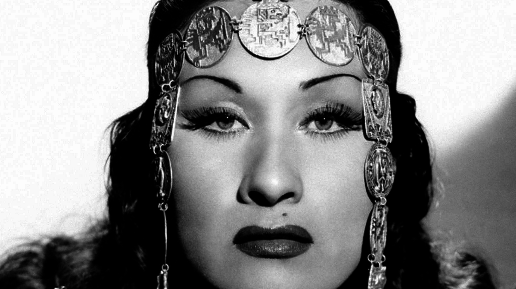 Yma sumac. Има Сумак. Има Сумак певица. Принцесса инков има Сумак. Има Сумак в молодости.