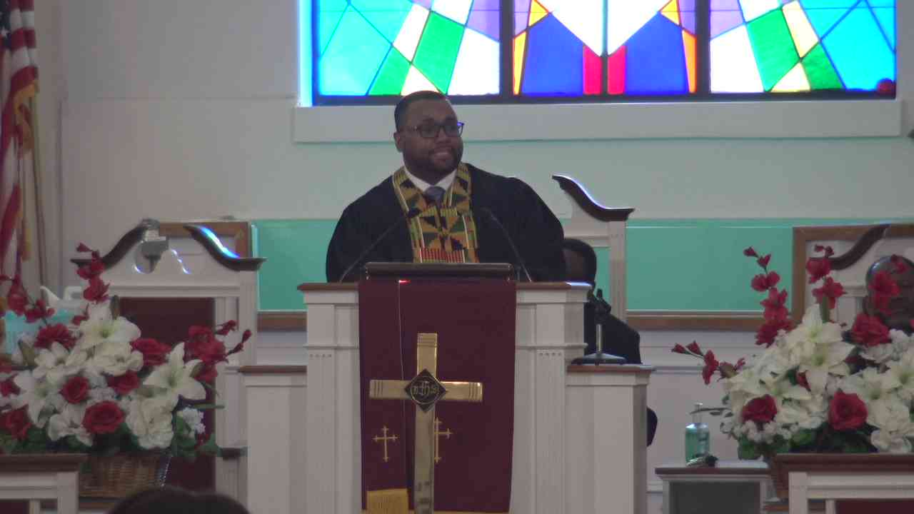 SUNDAY SERVICE AT FIRST BAPTIST CHURCH OF BAY SHORE NY. REV. DR. DARIS ...