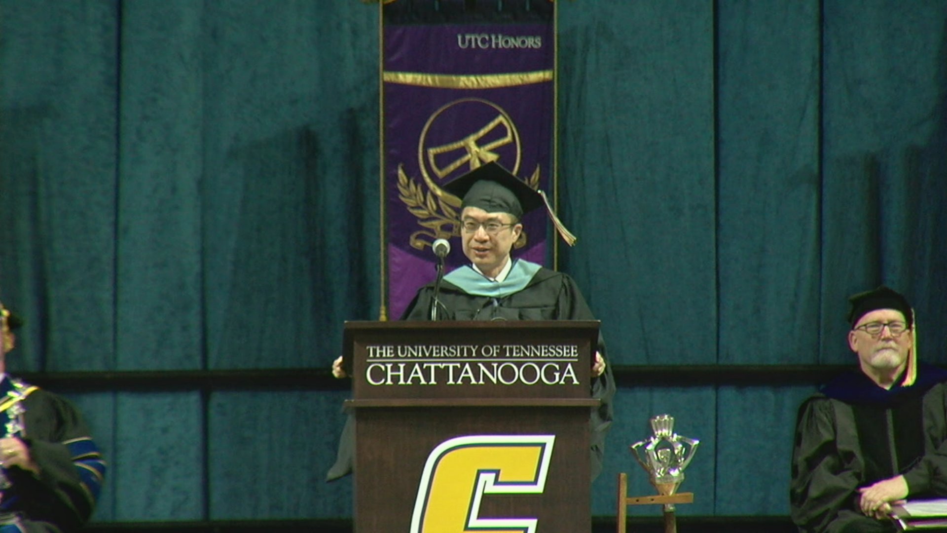 UTC Spring 2024 AM Undergrad Commencement On Livestream